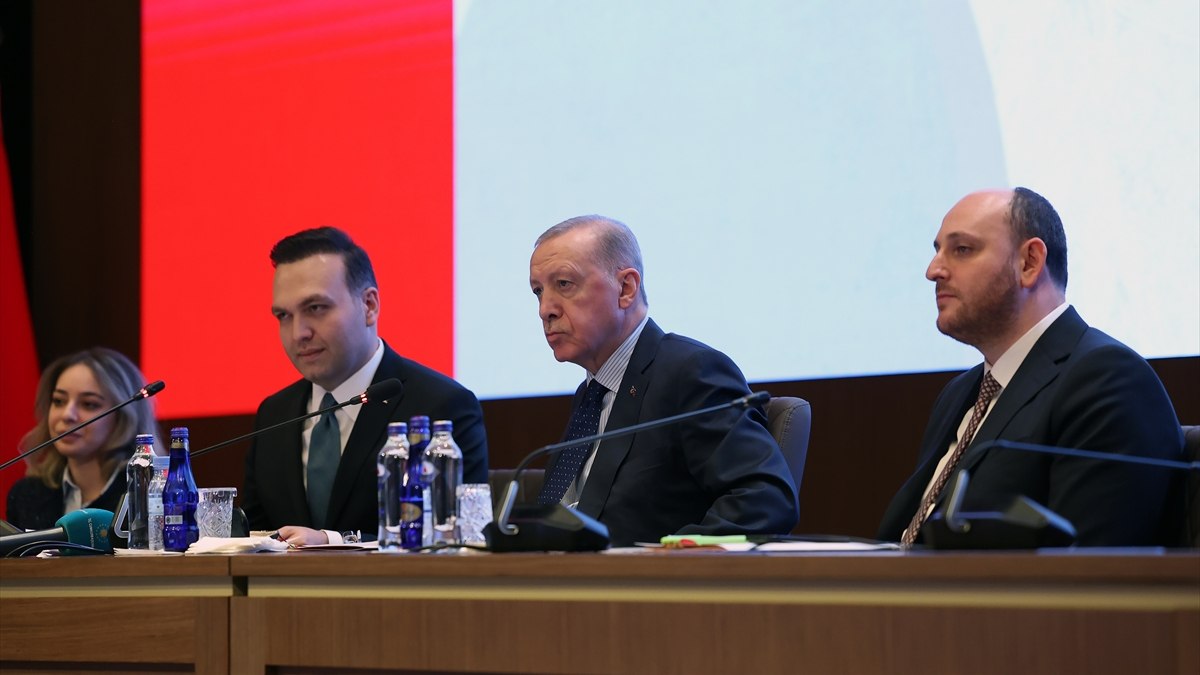 AK Parti Gençlik Kolları MKYK toplantısı, Cumhurbaşkanı Erdoğan’ın başkanlığında gerçekleşti