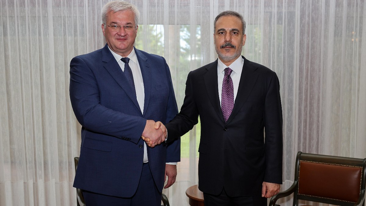 Hakan Fidan Ukraynalı mevkidaşı Sibiha ile bir araya geldi